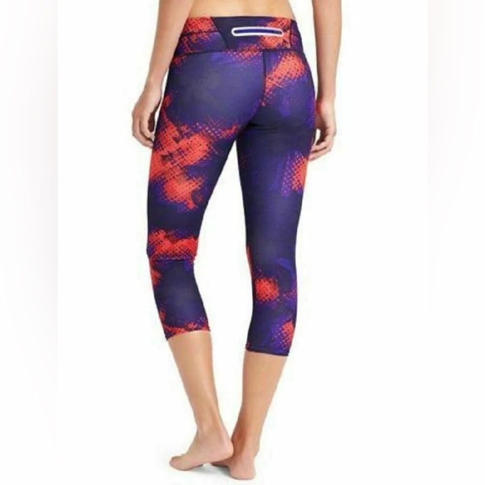 Athleta Electro Sonar Capri Leggings Yoga Running Activewear Workout Gym Train
